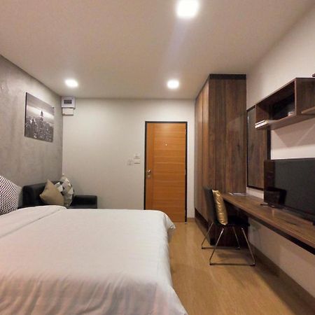 방콕 Tata House 아파트 호텔 외부 사진