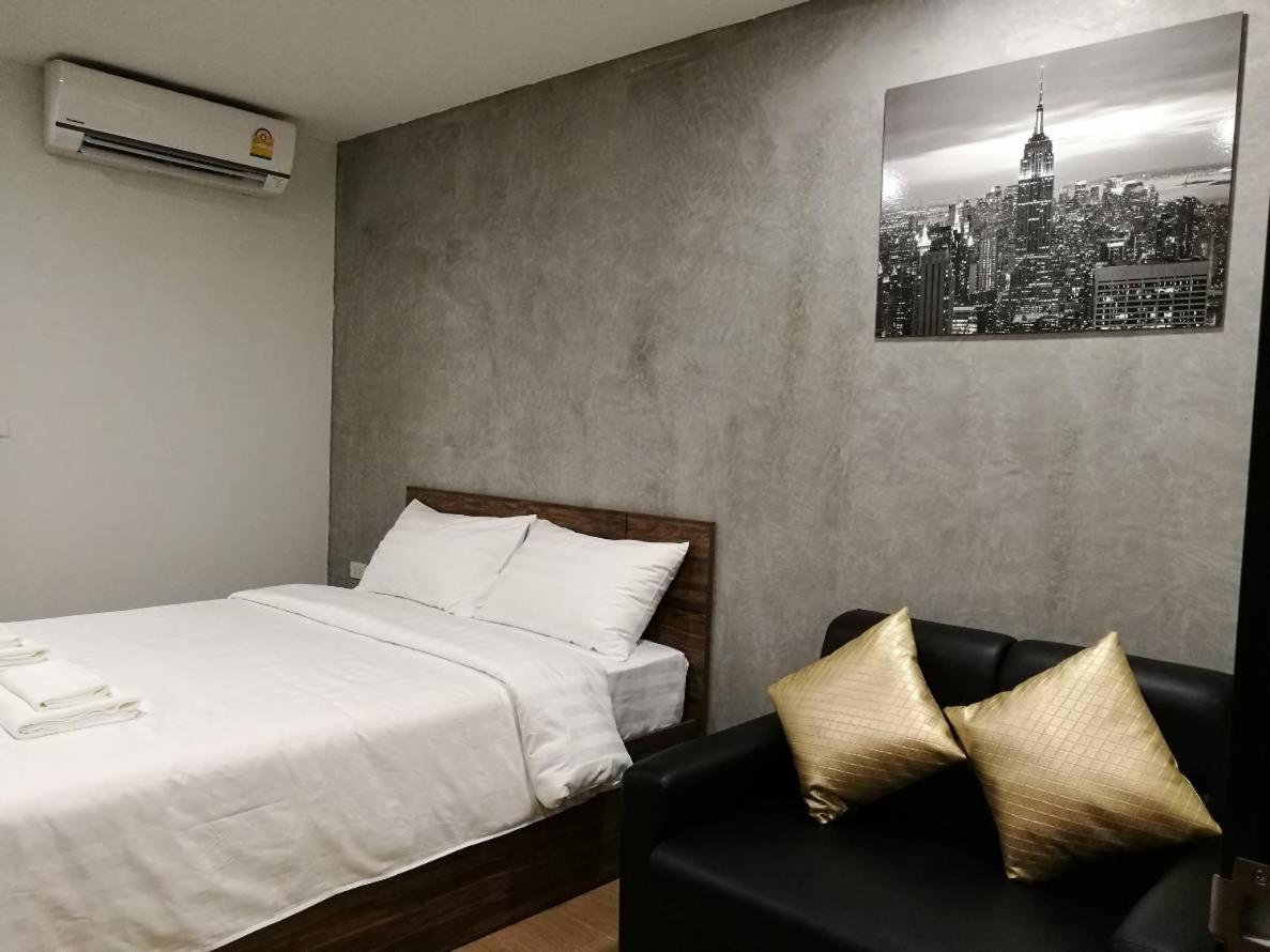 방콕 Tata House 아파트 호텔 외부 사진