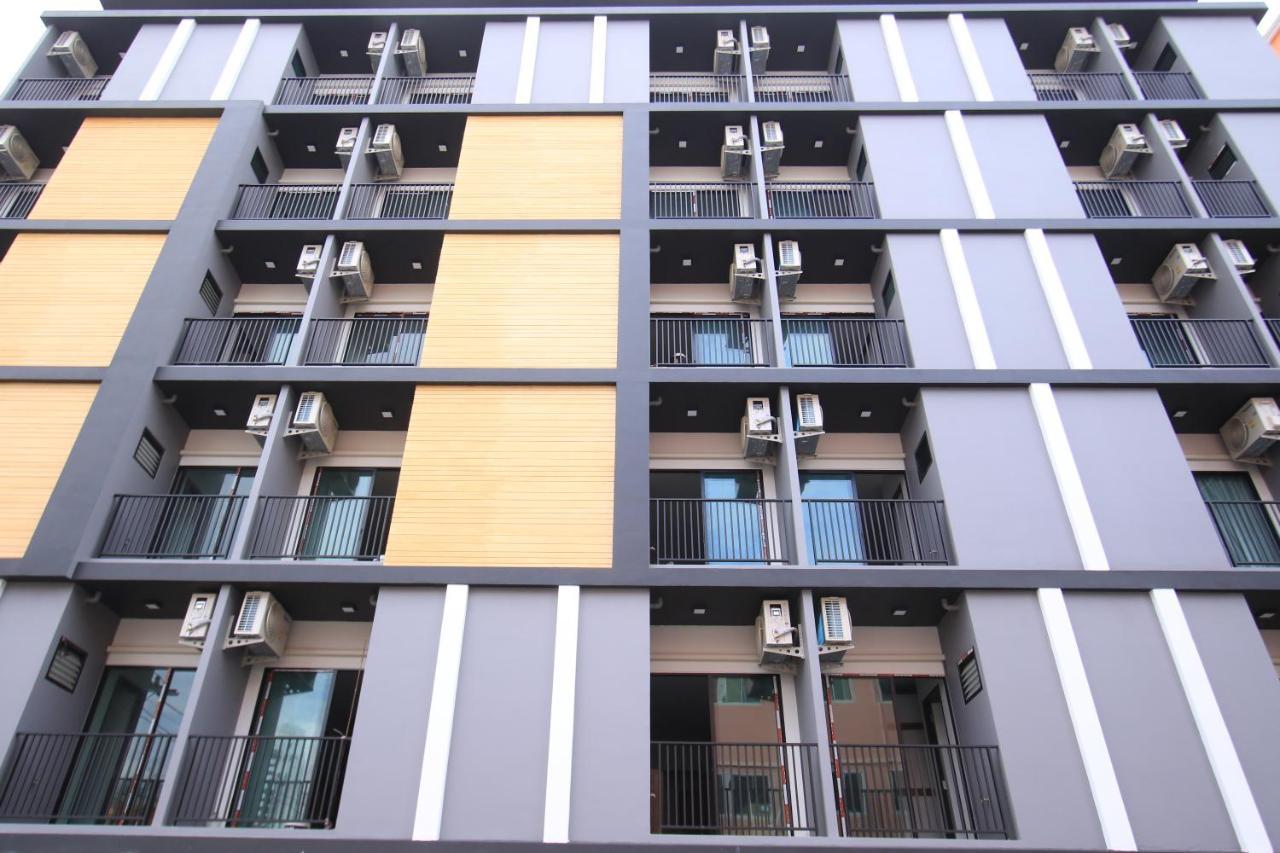방콕 Tata House 아파트 호텔 외부 사진