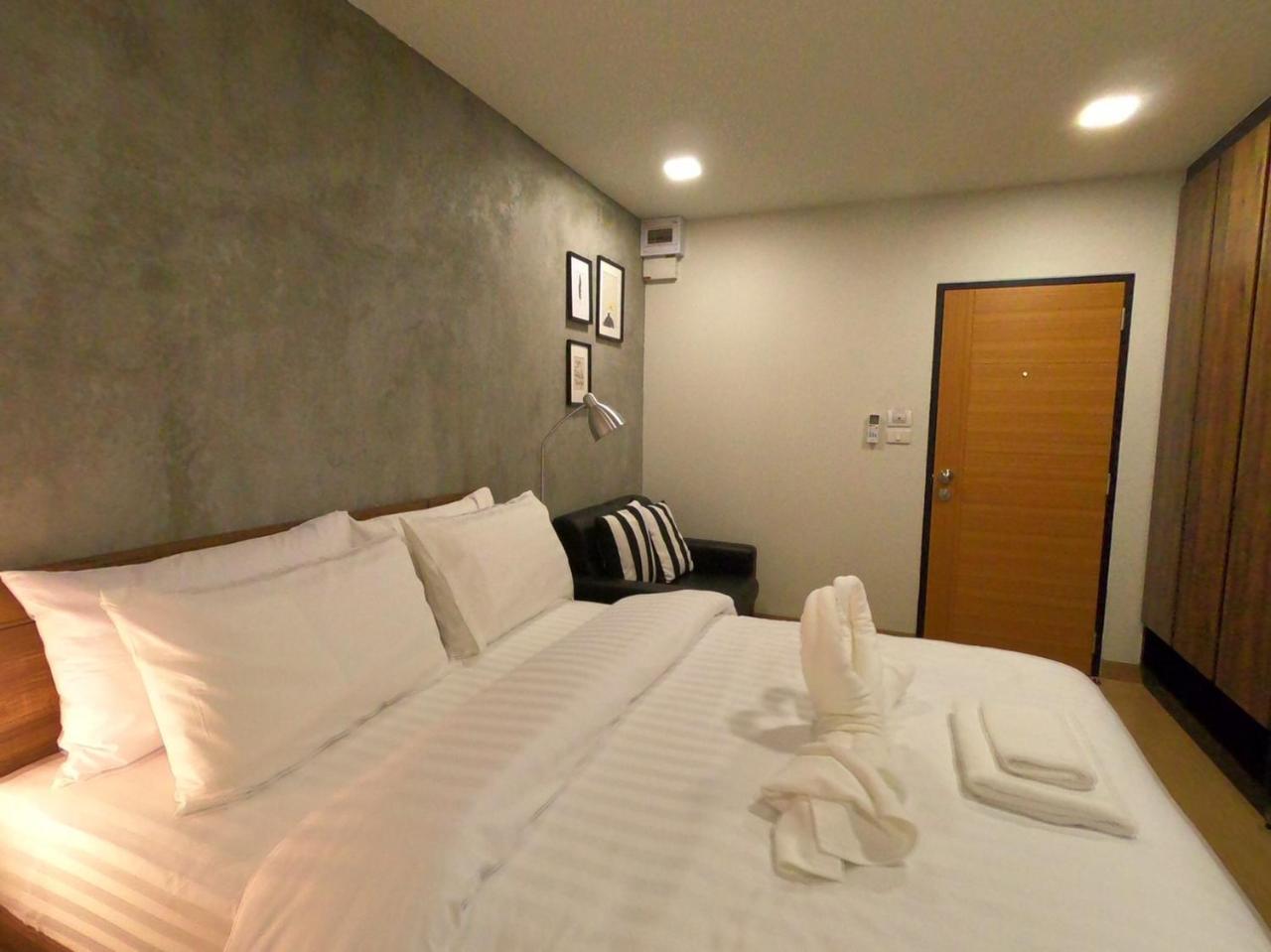방콕 Tata House 아파트 호텔 외부 사진